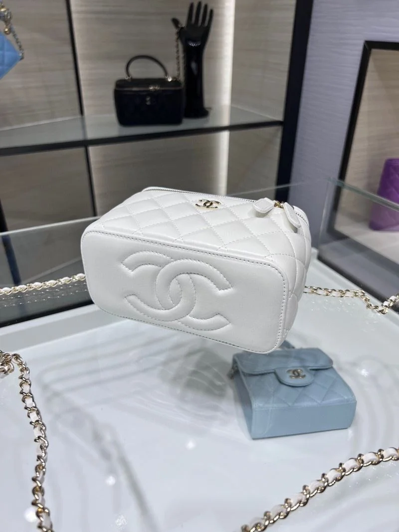 Chanel Cosmetic Bags Affordable 55053