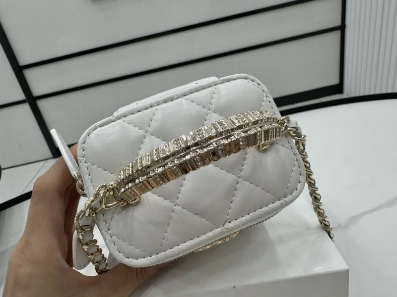 Contemporary Chanel Cosmetic Bags 55026