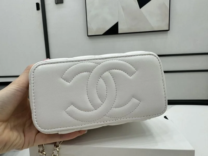 Chanel Cosmetic Bags UrbanChic 55020