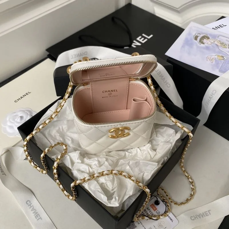 Chic Chanel Cosmetic Bags 55024