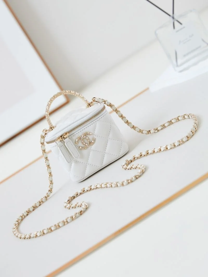 Chanel Cosmetic Bags Unique 55017