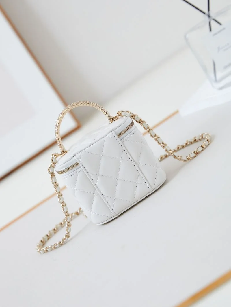 Chanel Cosmetic Bags Unique 55017