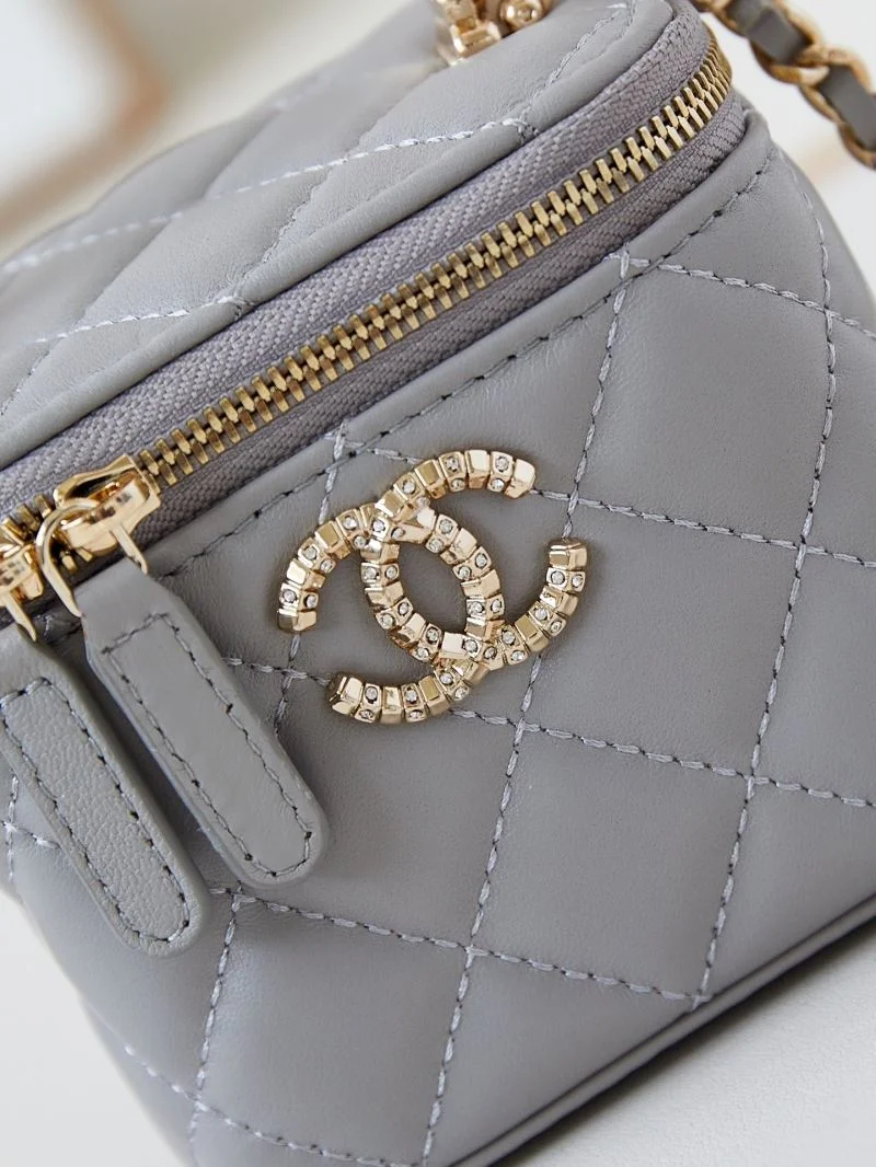 Modern Chanel Cosmetic Bags 55108