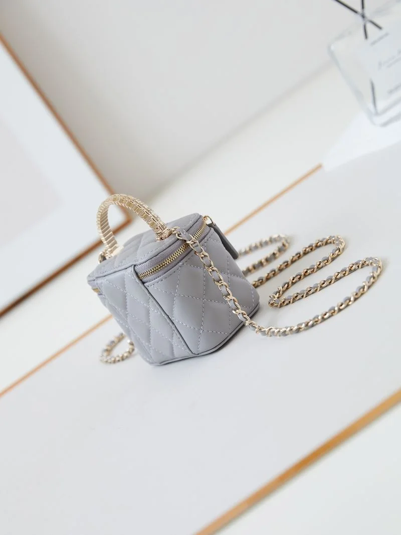 Modern Chanel Cosmetic Bags 55108