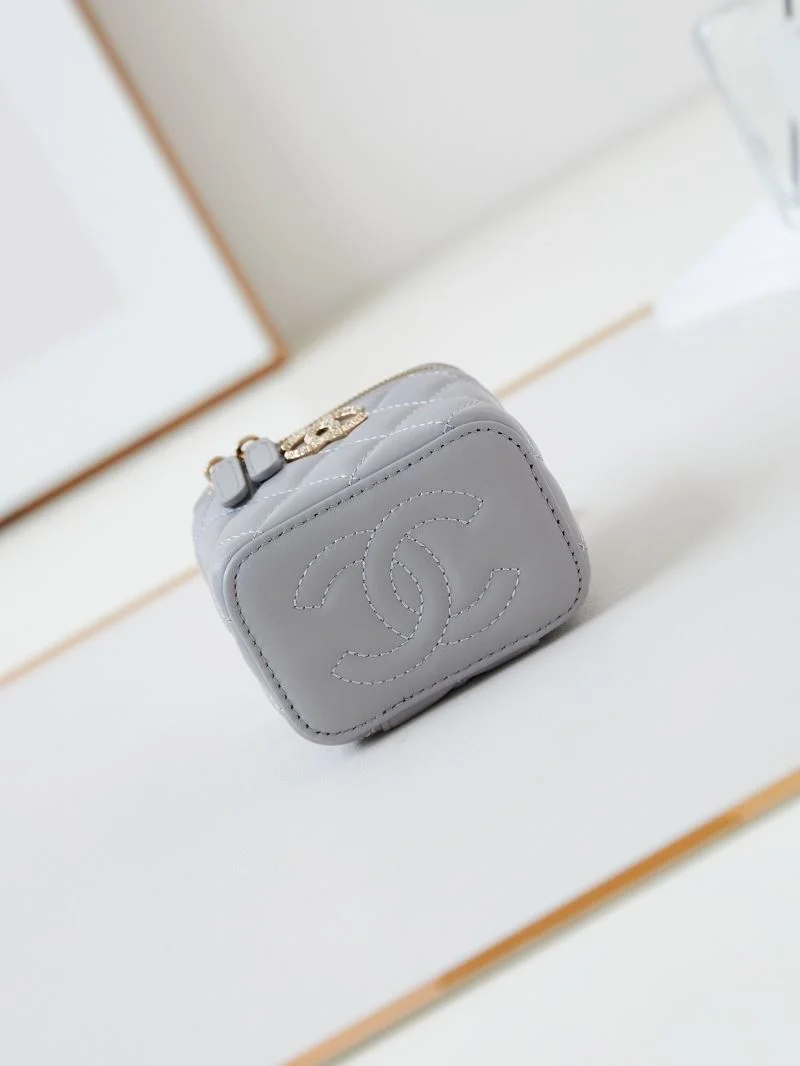 Modern Chanel Cosmetic Bags 55108