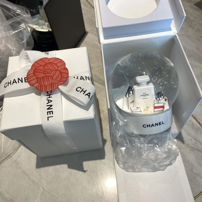 RelaxedFit Chanel Crystal Balls 262722