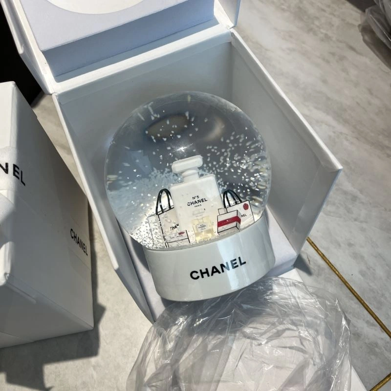 RelaxedFit Chanel Crystal Balls 262722