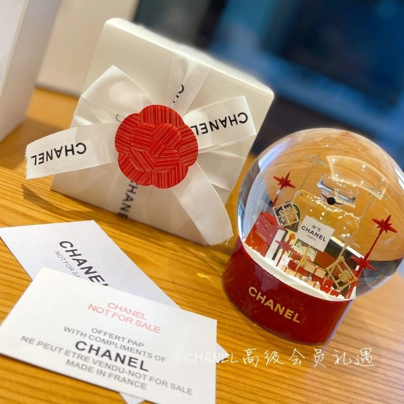 Bright Chanel Crystal Balls 262730