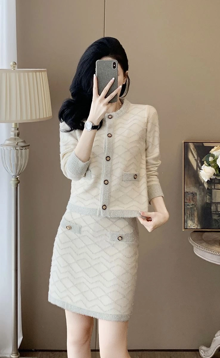 Chanel Dress Suits Resilient 111447