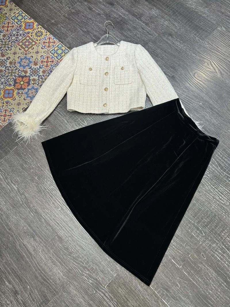Chanel Dress Suits Versatile 111442