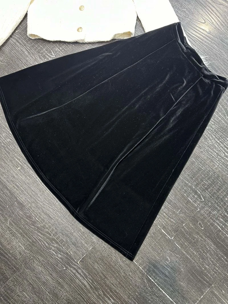 Chanel Dress Suits Versatile 111442