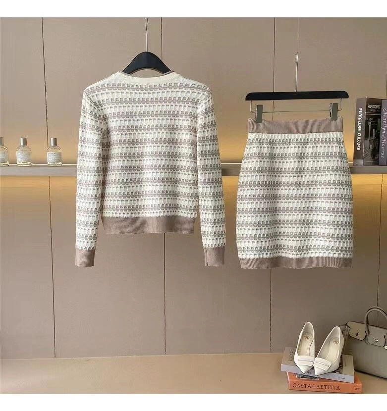 Breathable Chanel Dress Suits 111426