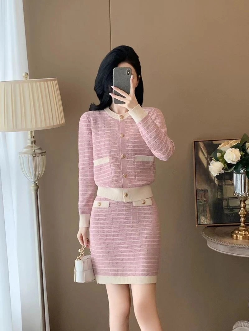 Breathable Chanel Dress Suits 111417