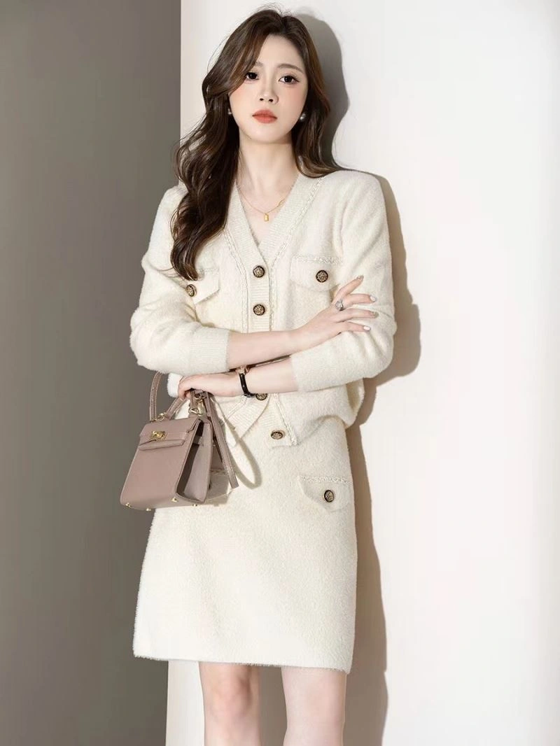 Chanel Dress Suits ZeroBulk 111420
