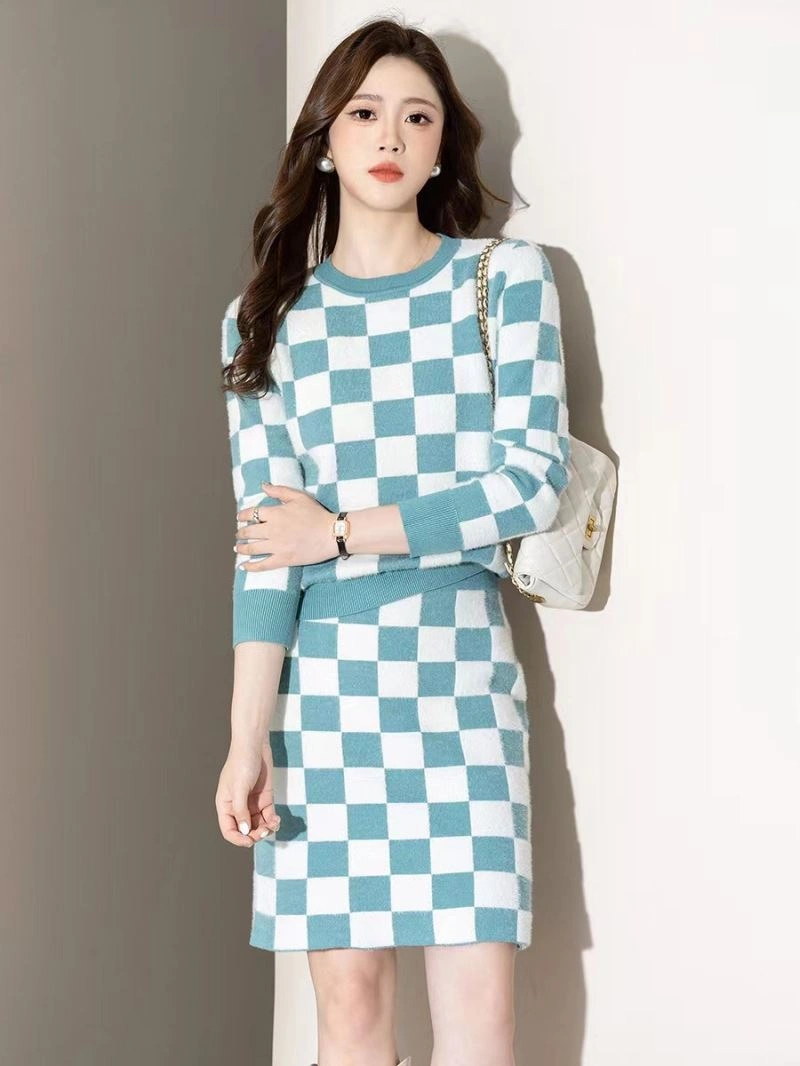 WellDesigned Chanel Dress Suits 111415