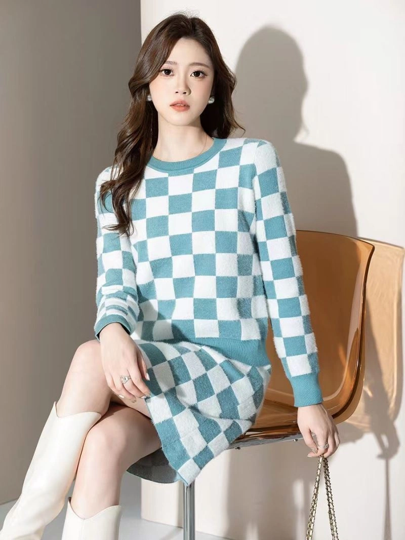 WellDesigned Chanel Dress Suits 111415