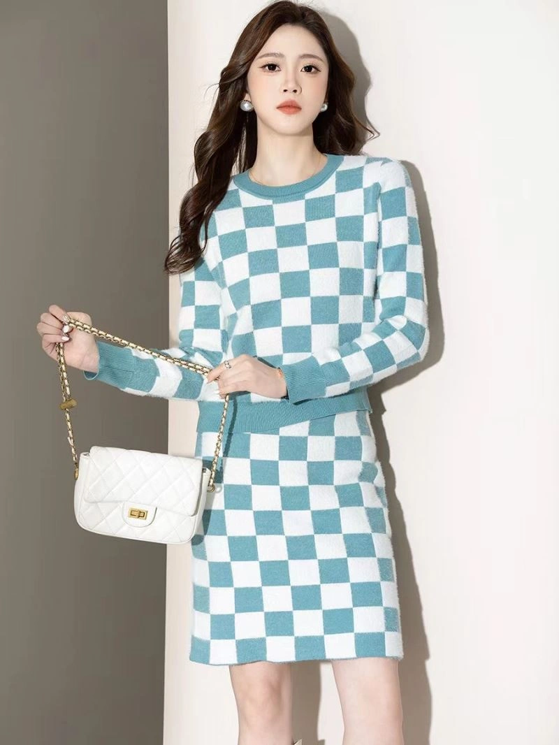 WellDesigned Chanel Dress Suits 111415