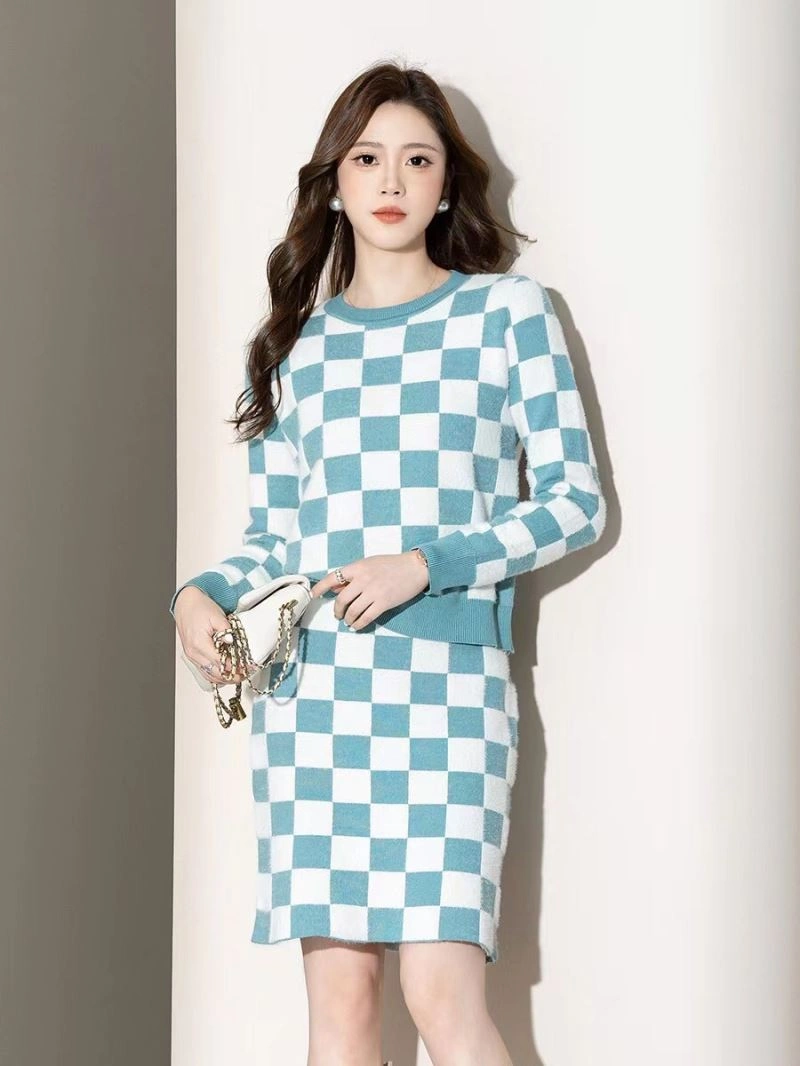 WellDesigned Chanel Dress Suits 111415