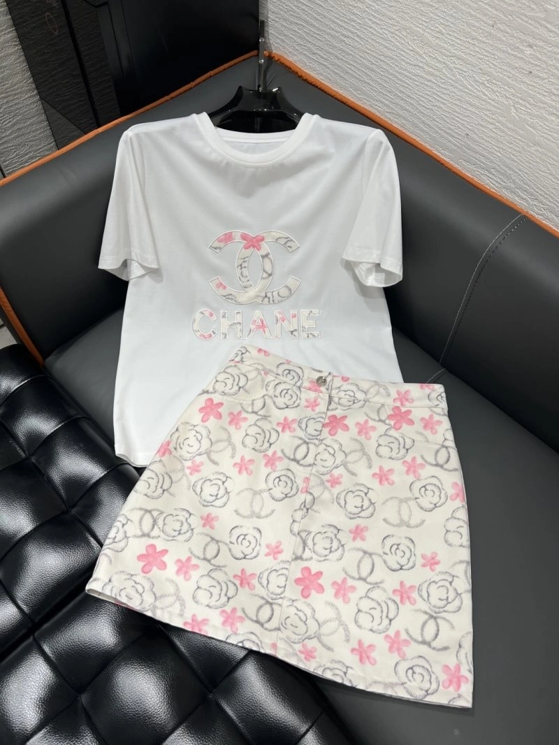 Premium Chanel Dress Suits 109372
