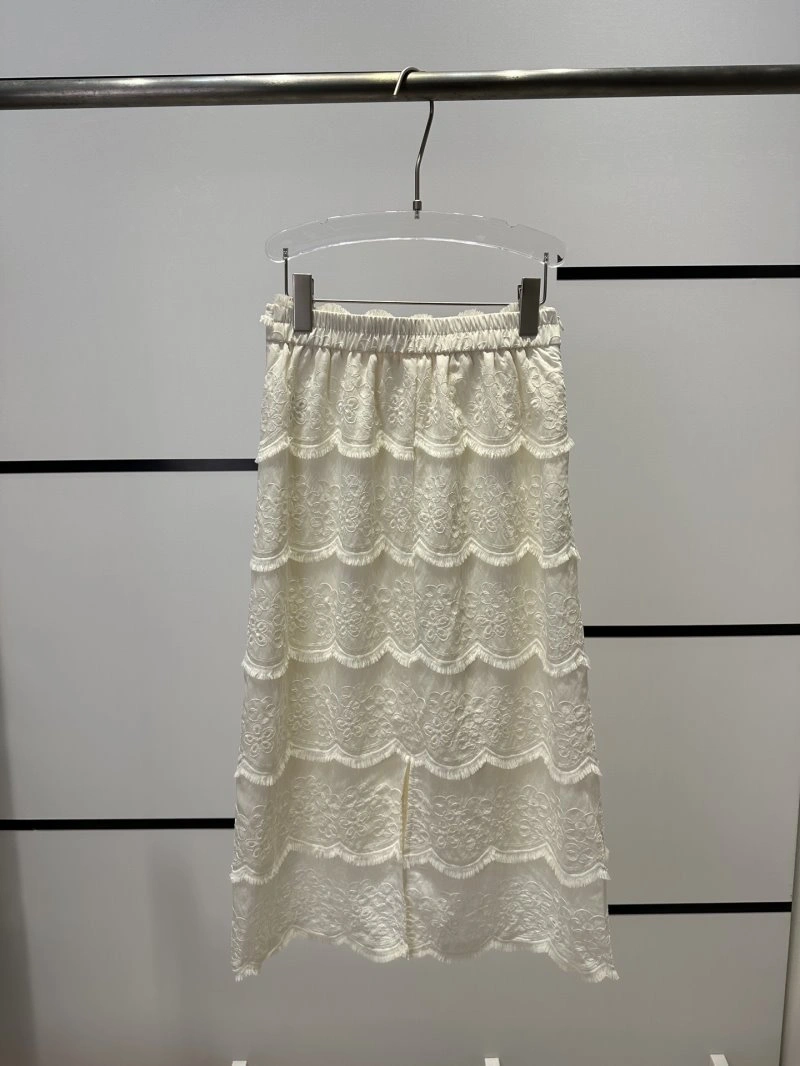 Refined Chanel Dress Suits 109012