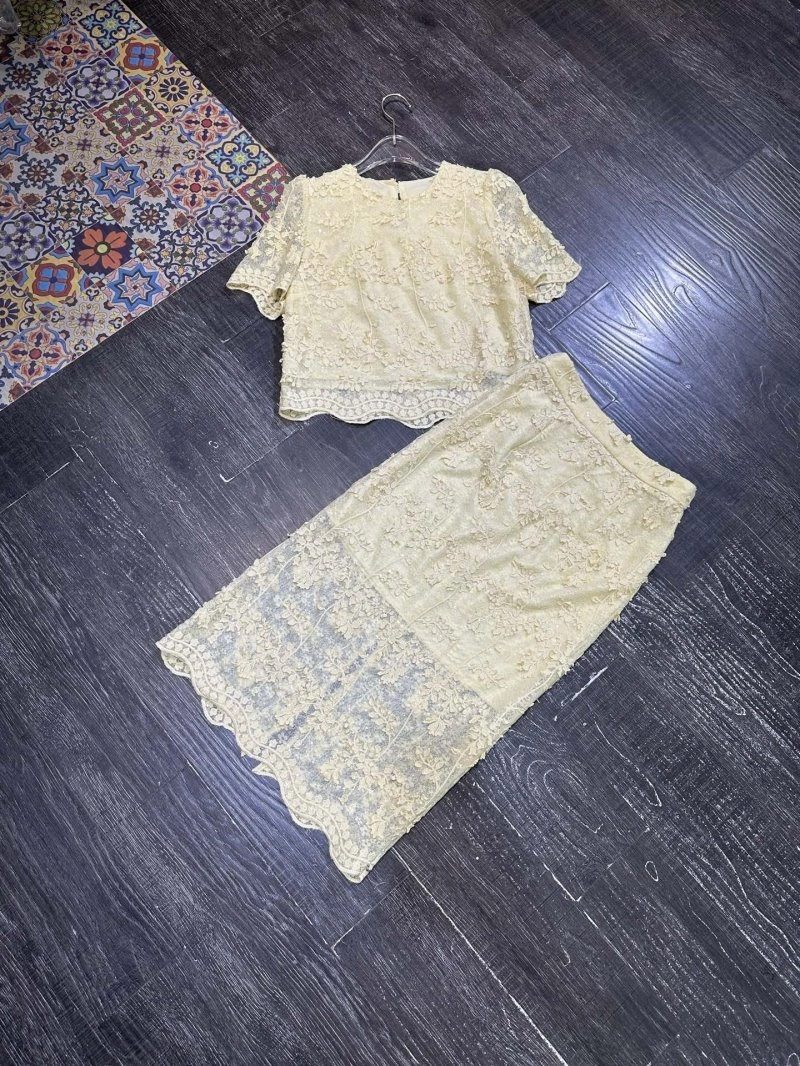 Chanel Dress Suits ZipUp 109006