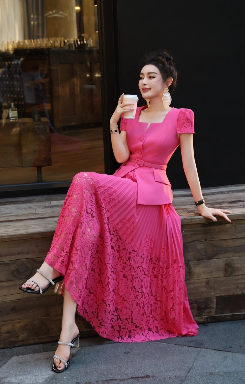 Compact Chanel Dress Suits 109026