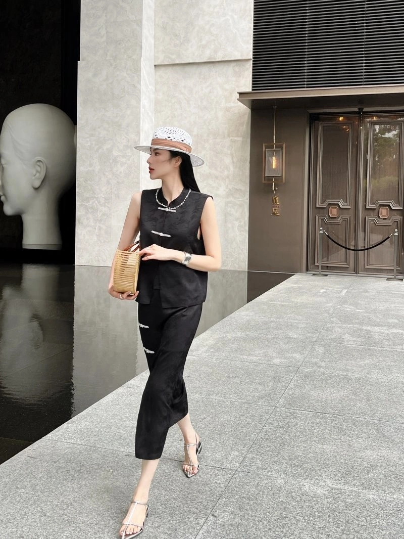 ZipUp Chanel Dress Suits 109002