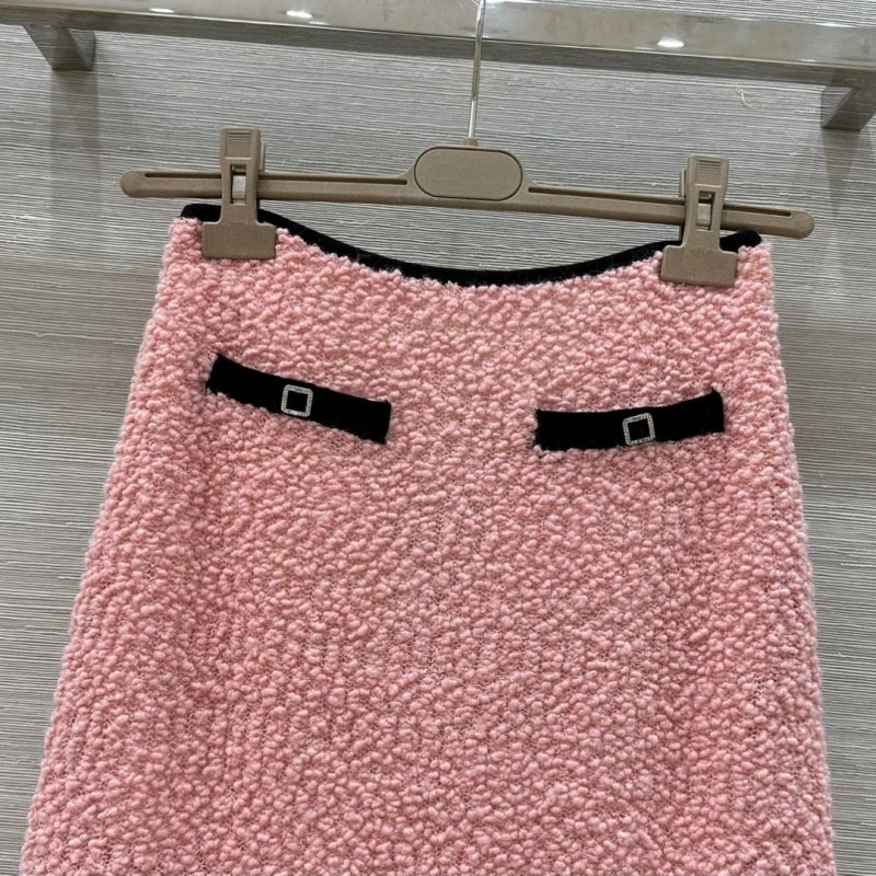 Compact Chanel Dress Suits 109000