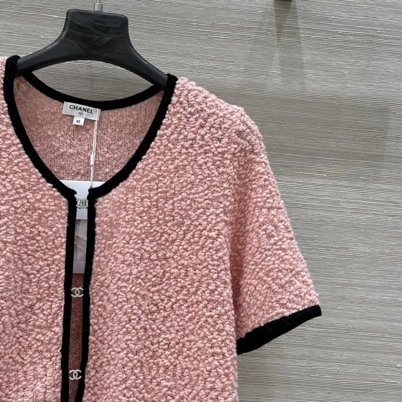 Compact Chanel Dress Suits 109000