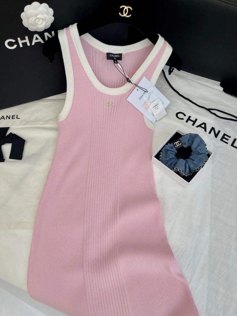 Comfortable Chanel Dress Suits 108996