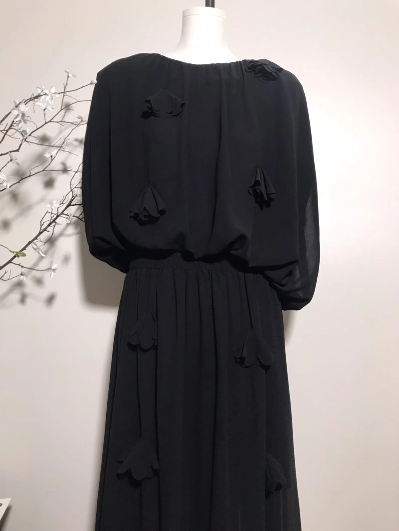 Chanel Dress Suits Snug 108979