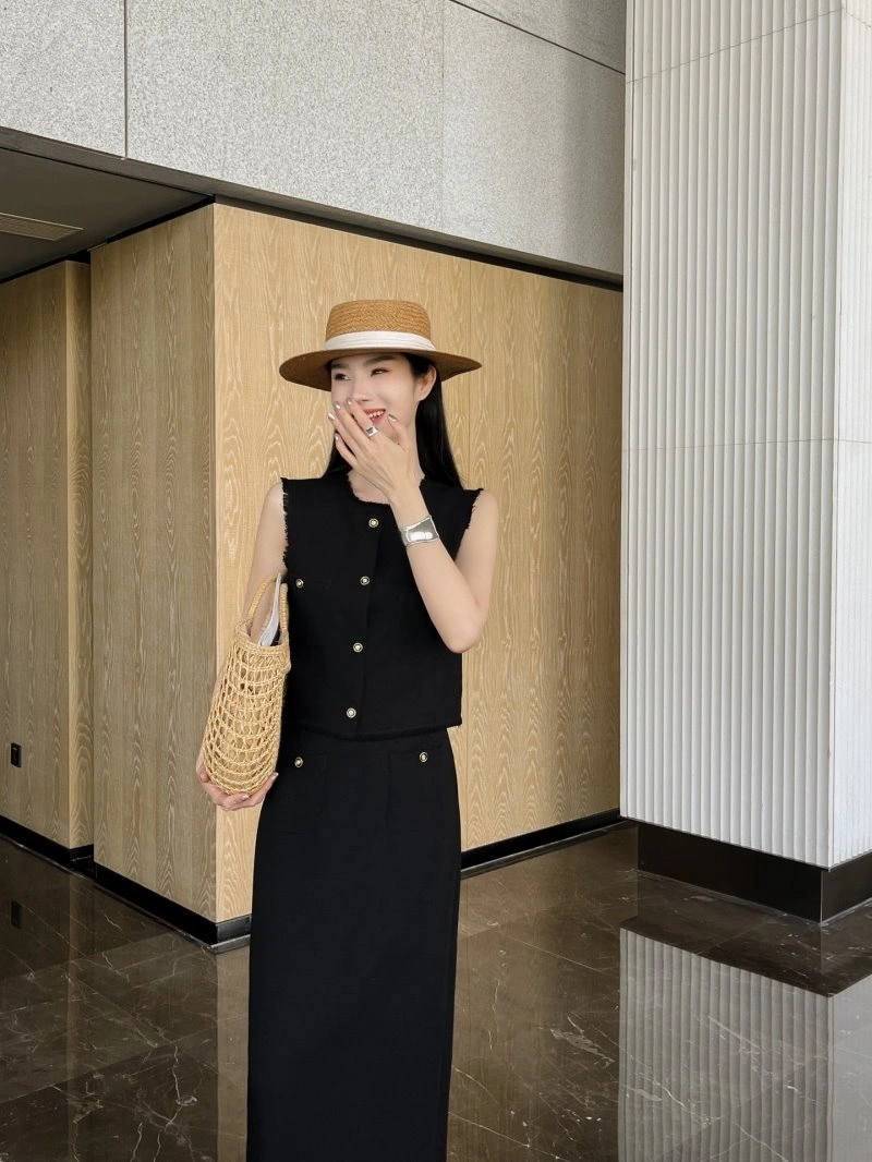 Soft Chanel Dress Suits 108989