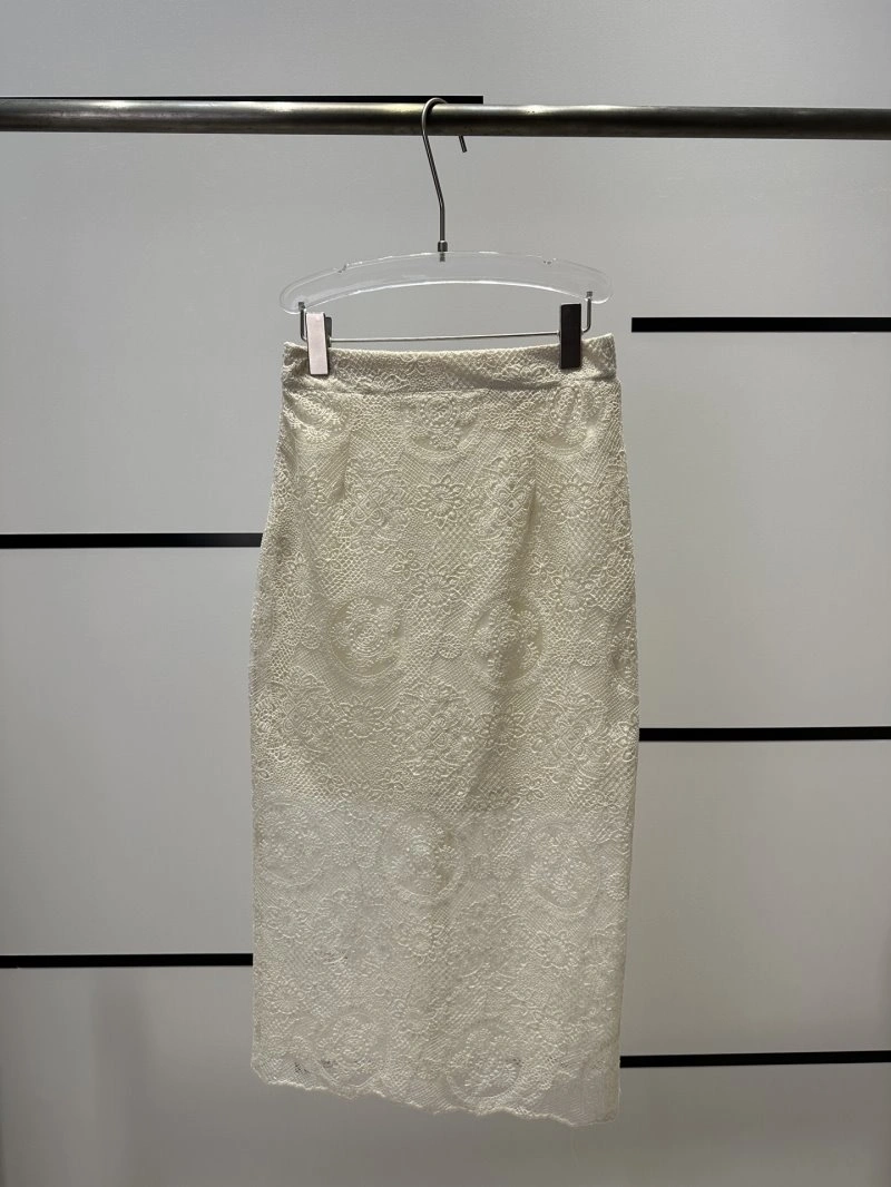 Lightweight Chanel Dress Suits 108983