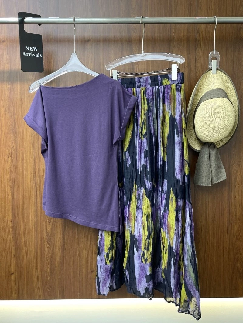 Sustainable Chanel Dress Suits 110768