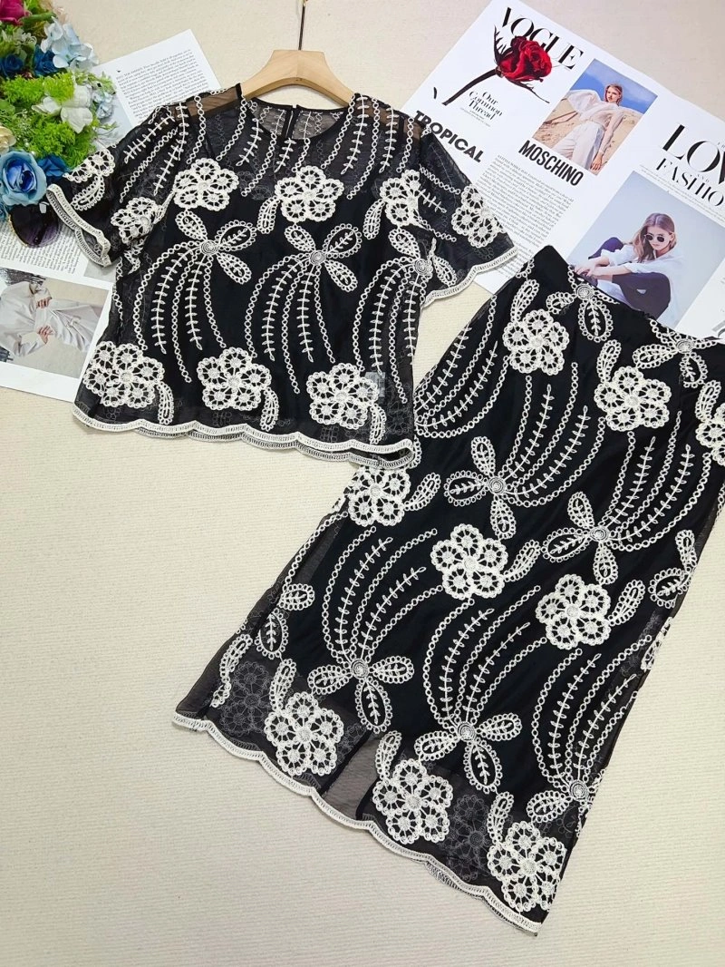 Durable Chanel Dress Suits 110740