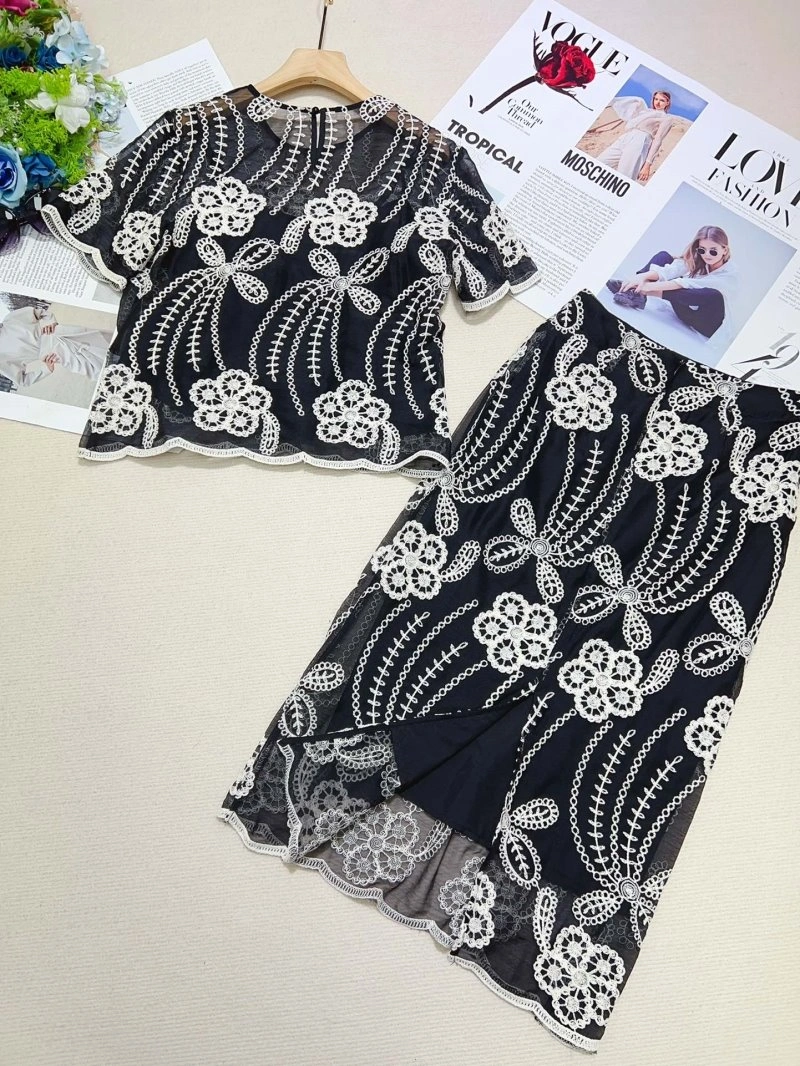 Durable Chanel Dress Suits 110740