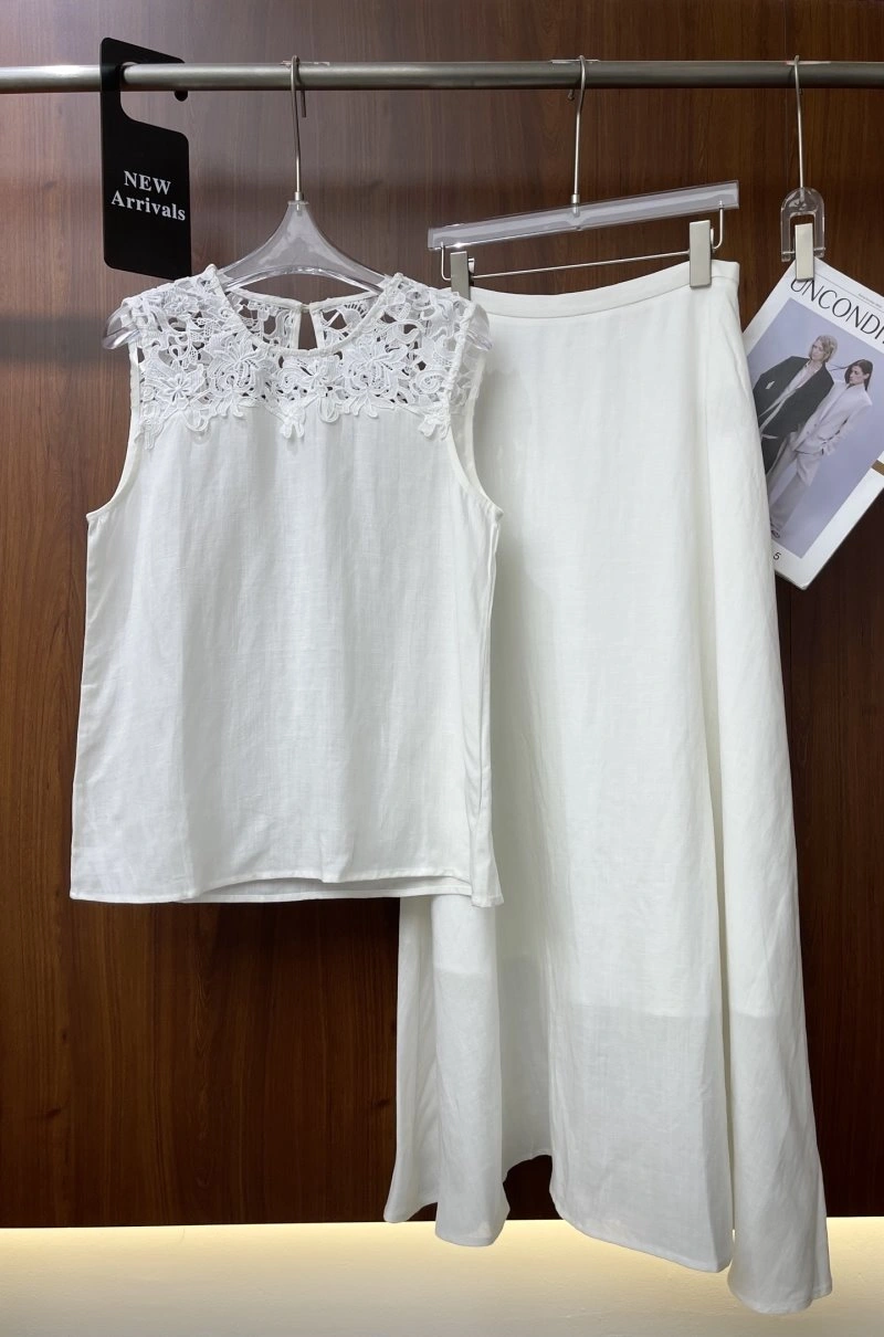 Sustainable Chanel Dress Suits 110735