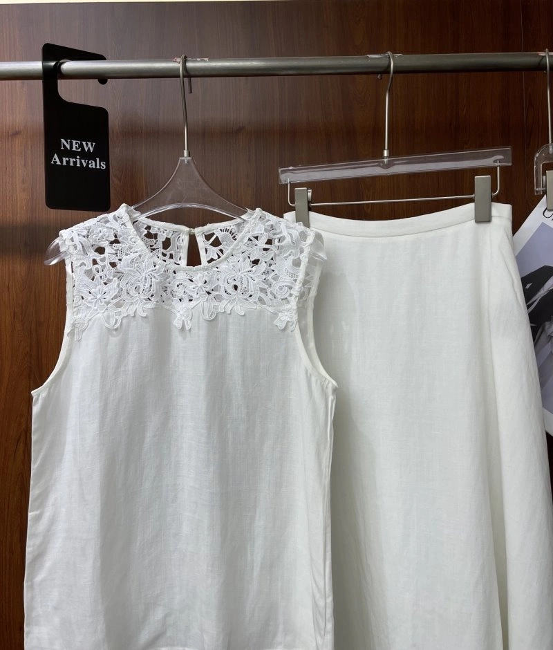 Sustainable Chanel Dress Suits 110735