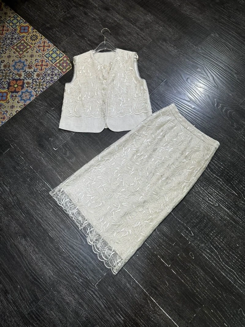 Packable Chanel Dress Suits 110732