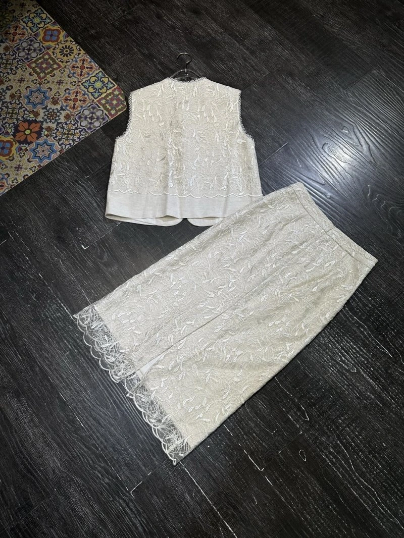 Packable Chanel Dress Suits 110732