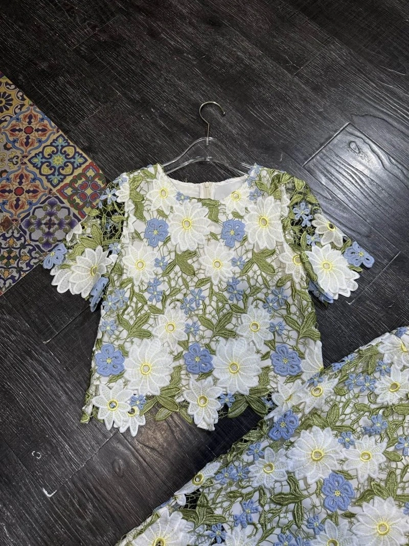 Resilient Chanel Dress Suits 110730