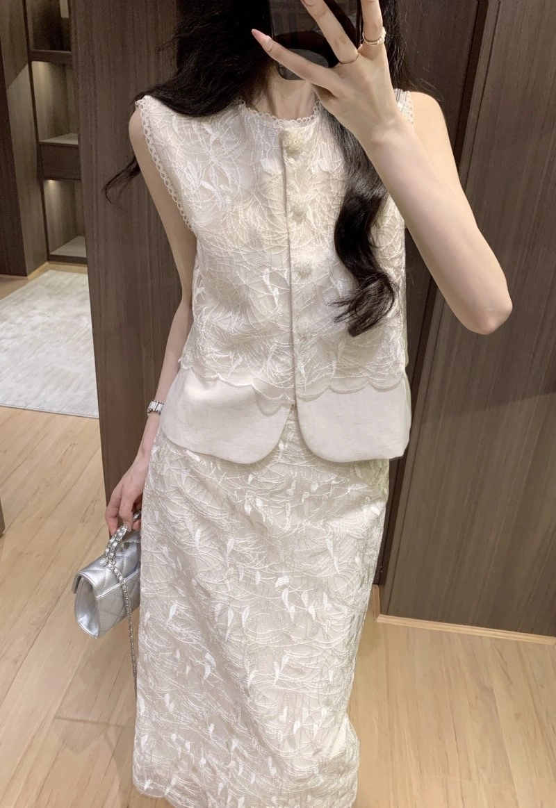 Versatile Chanel Dress Suits 110726