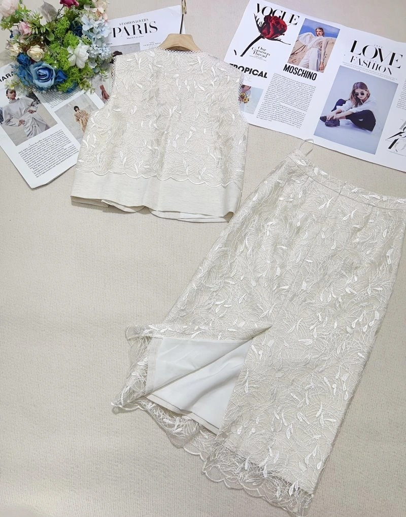 Versatile Chanel Dress Suits 110726