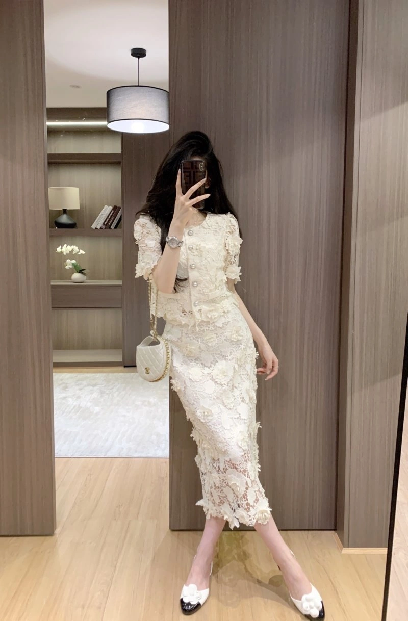 Effortless Chanel Dress Suits 110728