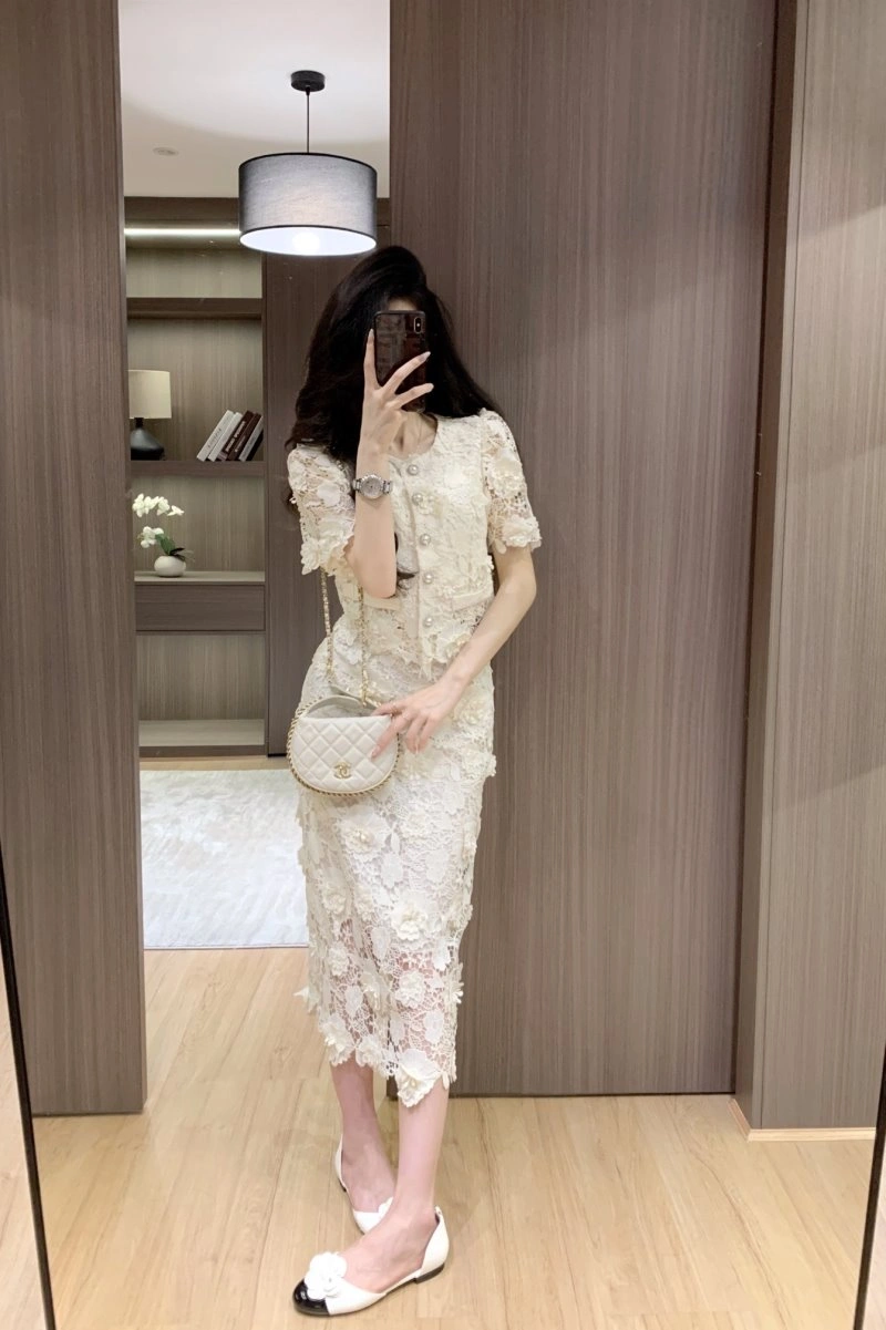 Effortless Chanel Dress Suits 110728