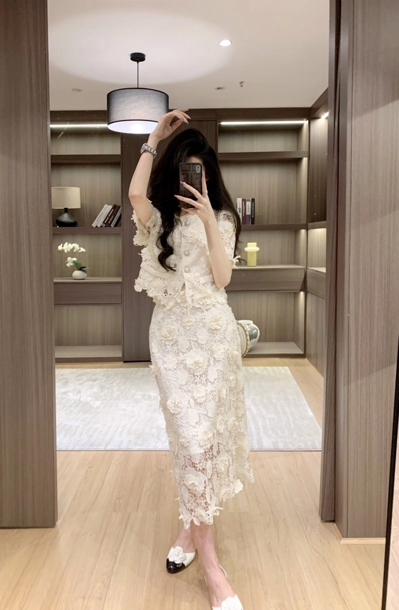 Effortless Chanel Dress Suits 110728