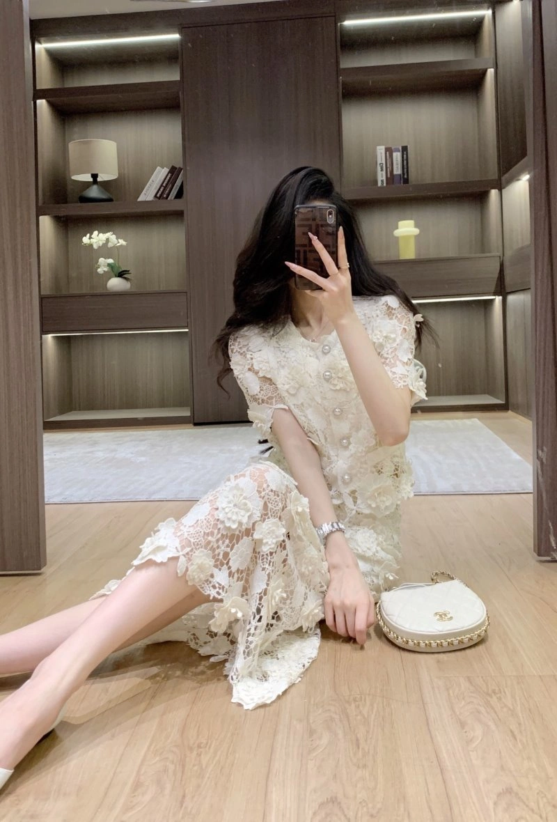 Effortless Chanel Dress Suits 110728