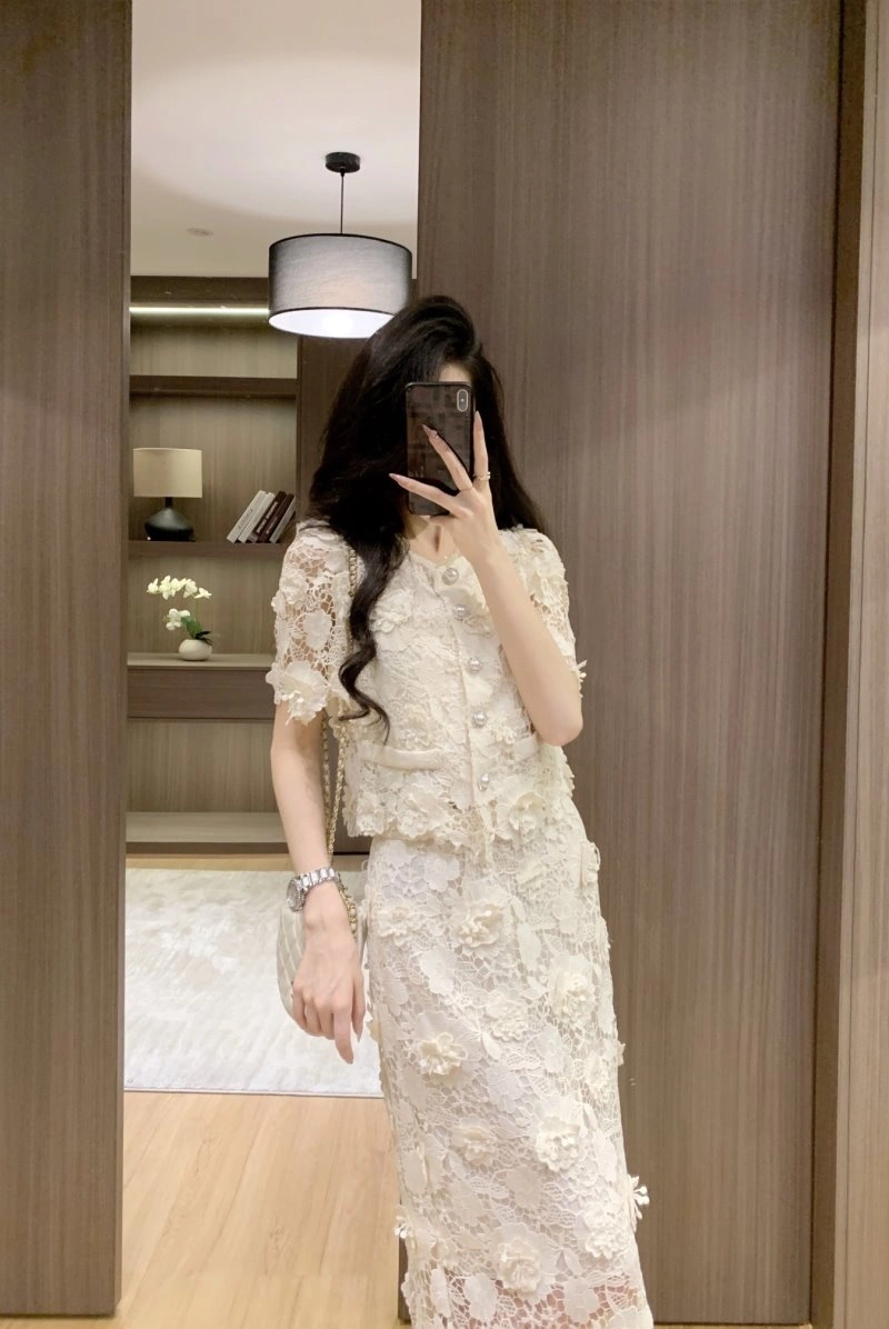 Effortless Chanel Dress Suits 110728