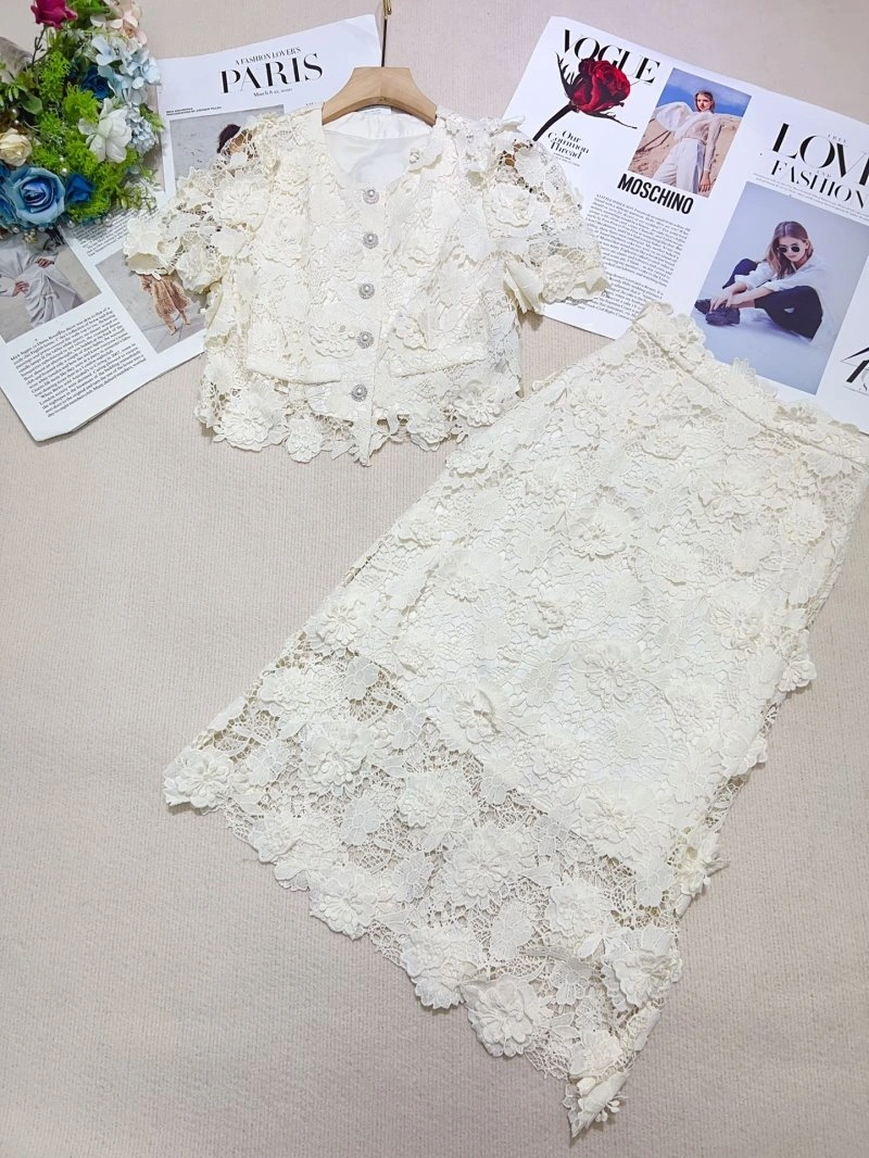 Effortless Chanel Dress Suits 110728
