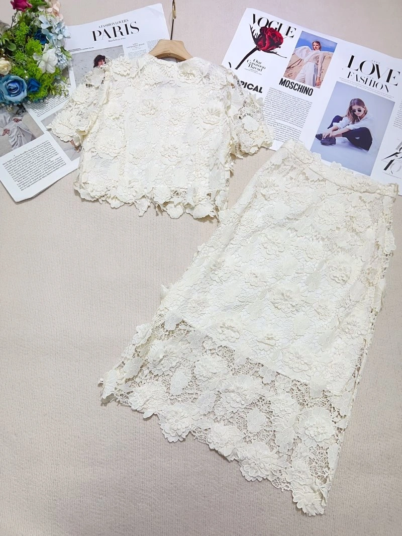Effortless Chanel Dress Suits 110728